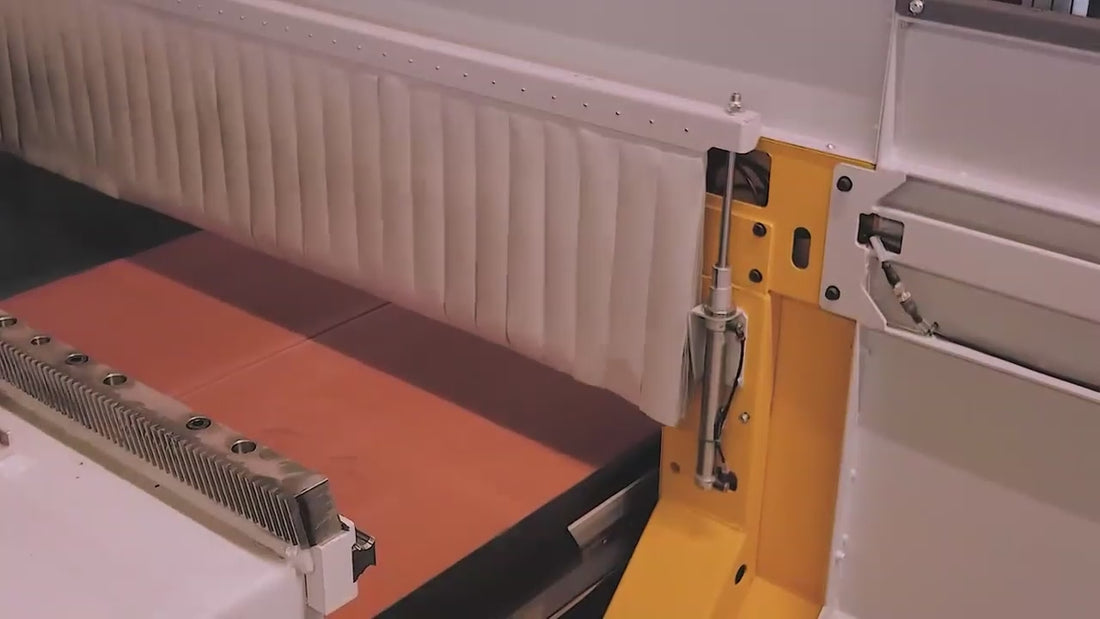 Video laden: Einblick in die DE Süd Fachbereiche Fassade, Flachdach &amp; Gründach, Metallprofile und Maschinen &amp; Service